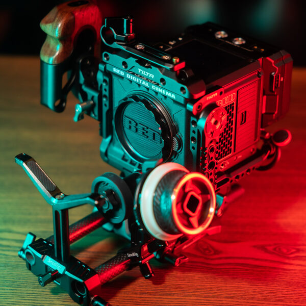 Profesjonalna kamera RED Komodo 6K - wypożyczalnia sprzętu filmowego Framerent - My Rental for Video - Warszawa