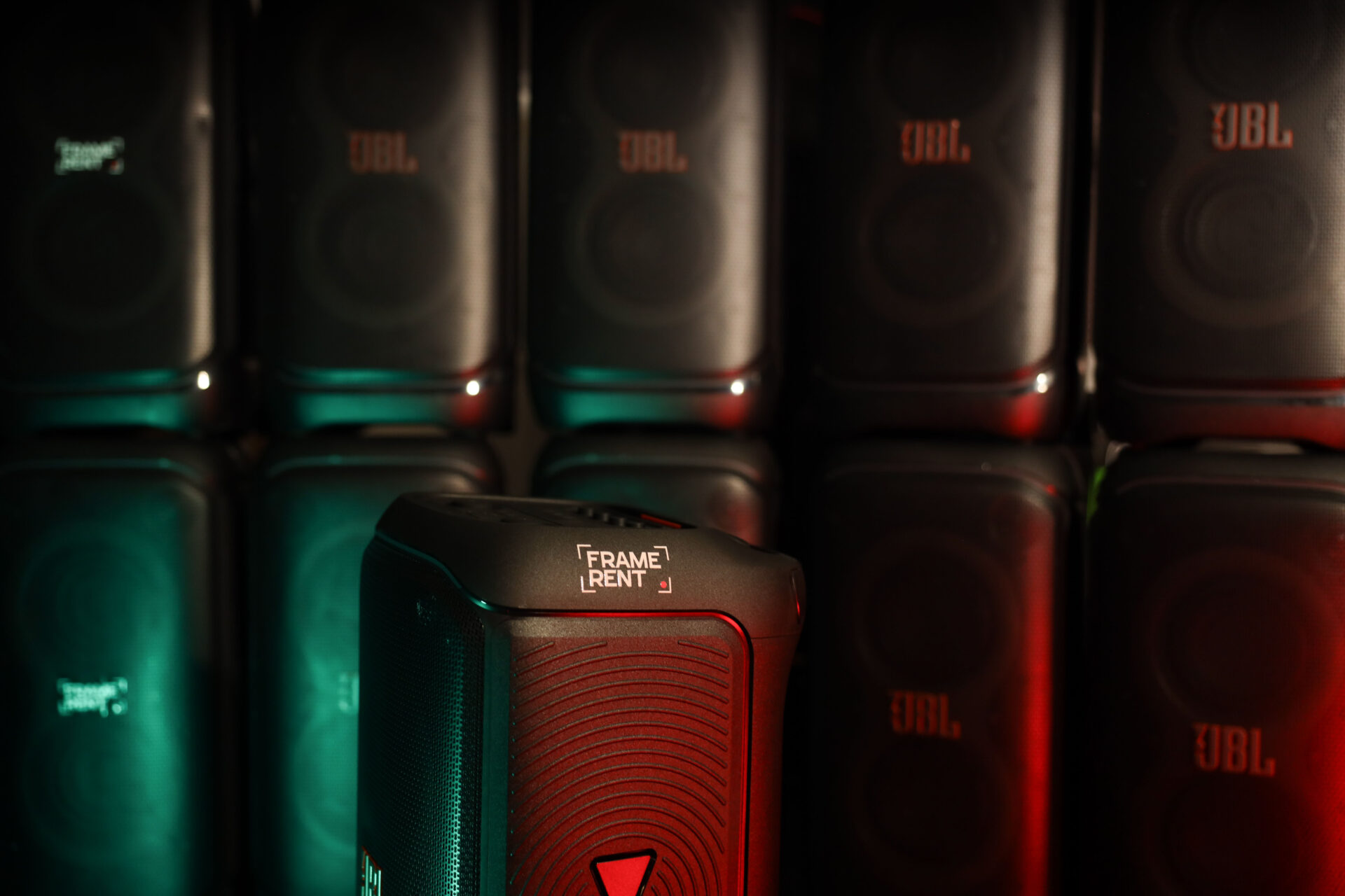 Profesjonalne nagłośnienie imprez w Warszawie – system JBL FrameRent przygotowany do realizacji eventu